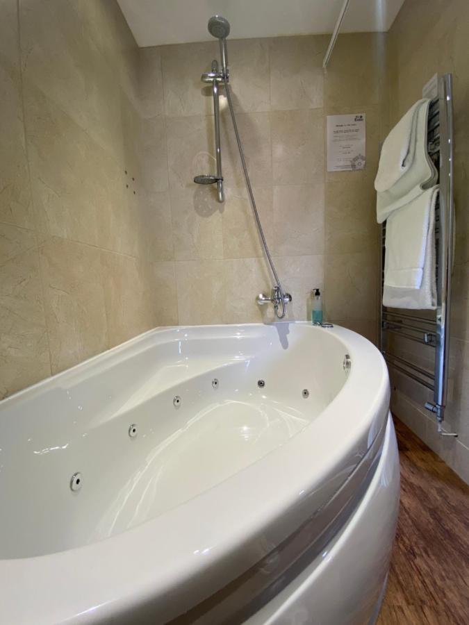 The Tudor Hotel Bridgwater Extérieur photo