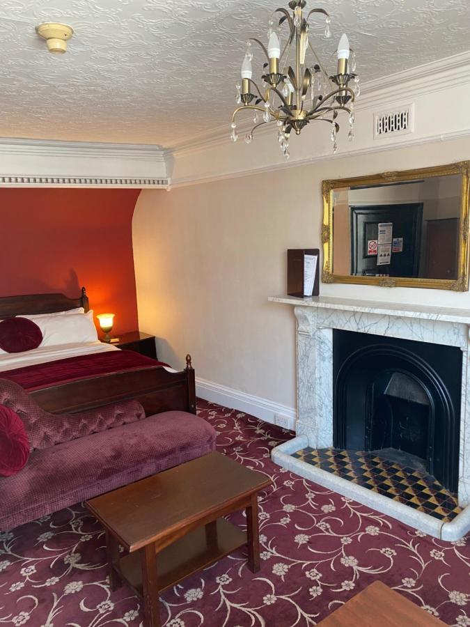 The Tudor Hotel Bridgwater Extérieur photo