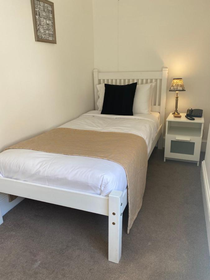 The Tudor Hotel Bridgwater Extérieur photo