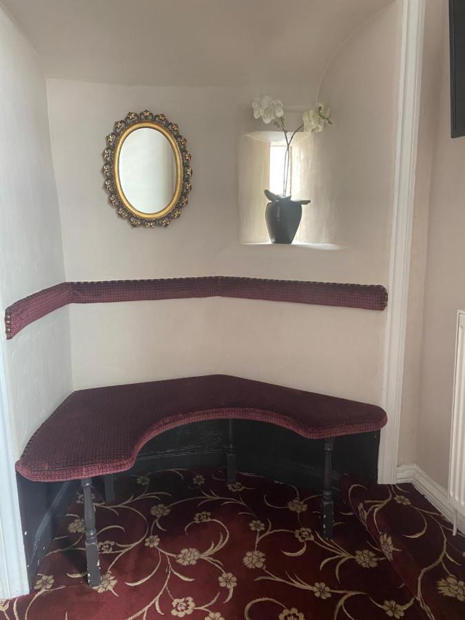 The Tudor Hotel Bridgwater Extérieur photo